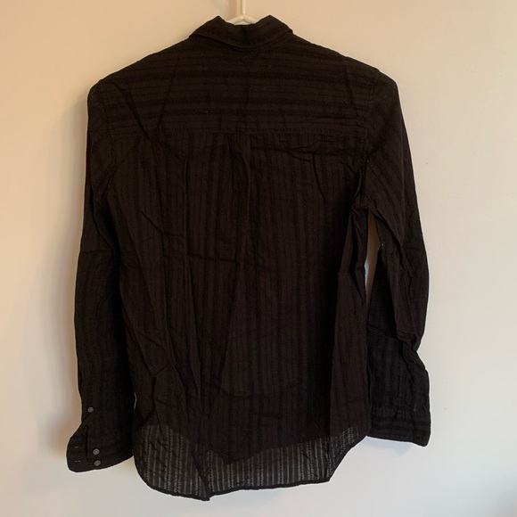 GAP black button down - Picture 2 of 4